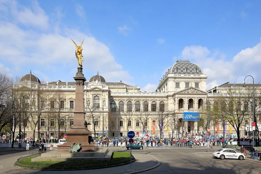 The University of Vienna card