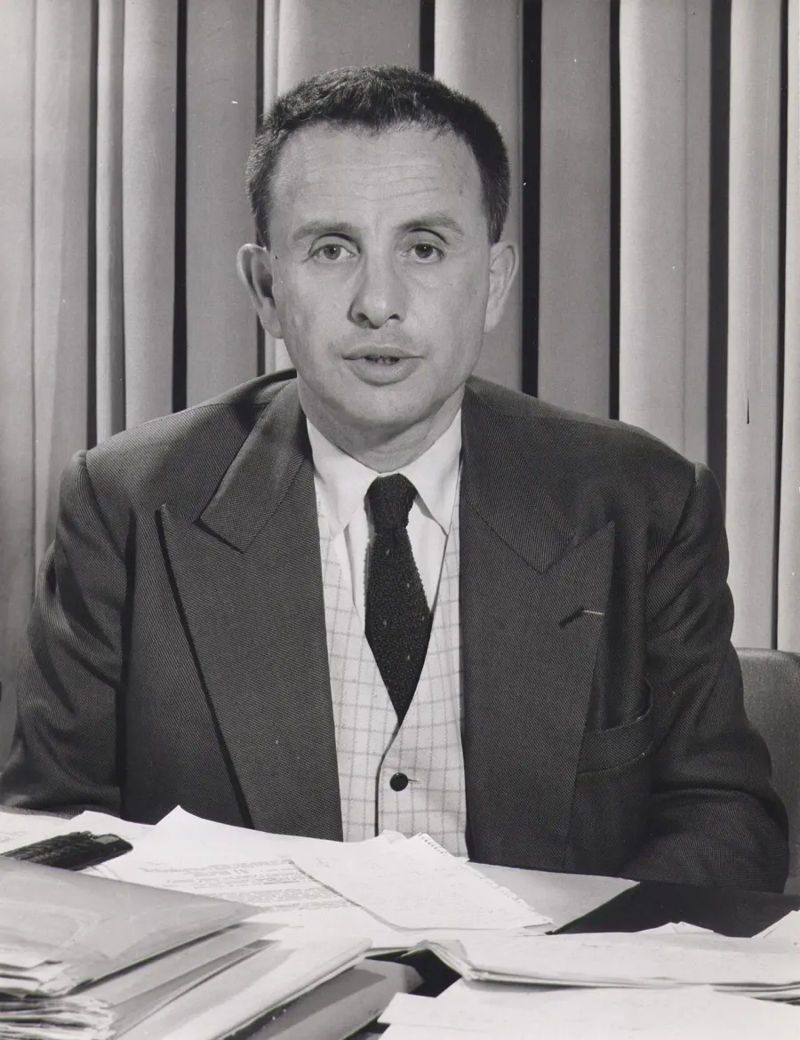 The Jacques Canetti card
