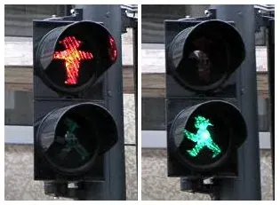 The Ampelmännchen card