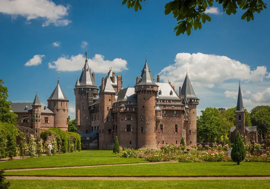 The De Haar Castle card