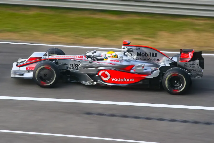 The McLaren MP4-23 card
