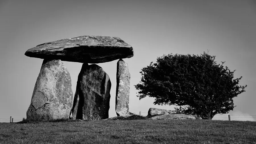 The Pentre Ifan card