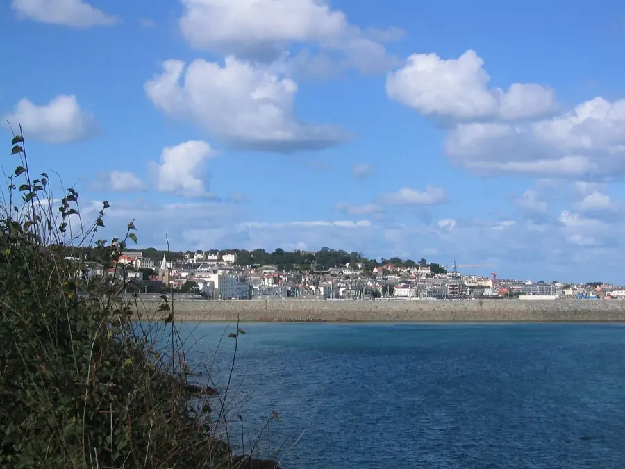 La carte Saint-Pierre-Port