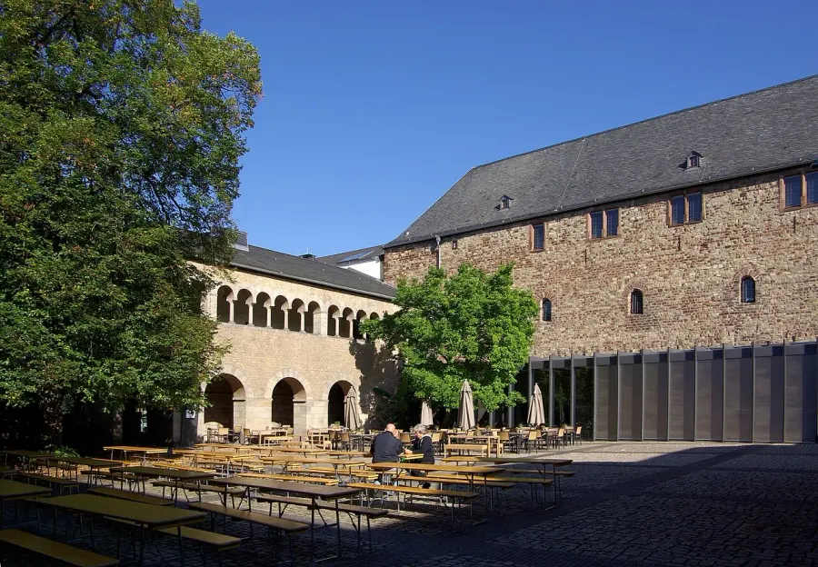 La carte Collégiale Saint-Siméon