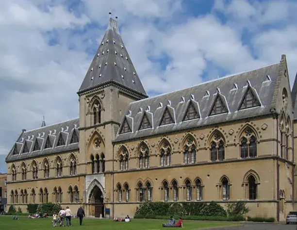 The Oxford University Museum of Natural History card