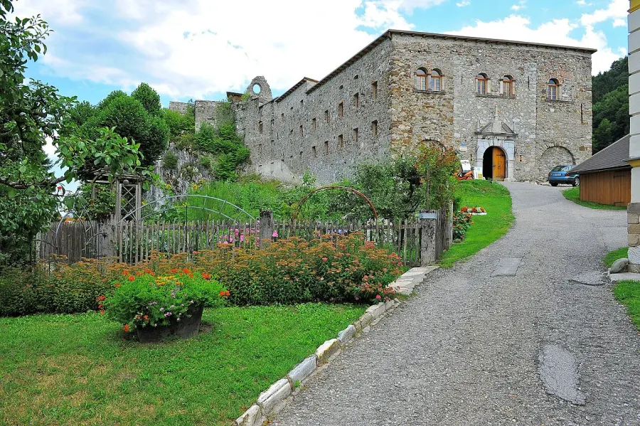 The Arnoldstein Abbey card