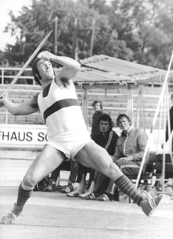 The Javelin throw card