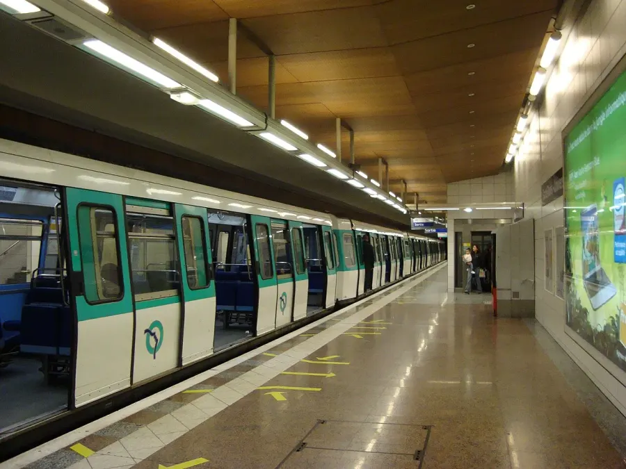 The Saint-Denis-Université station card