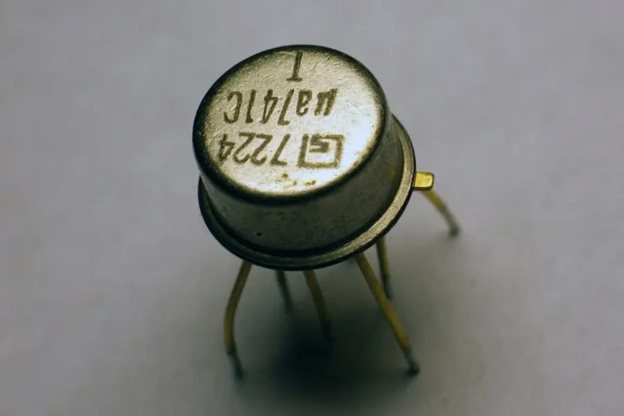 The Operational amplifier card