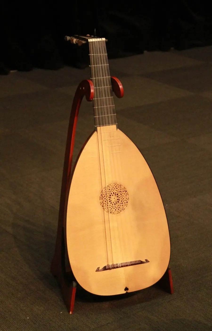 The Lute card