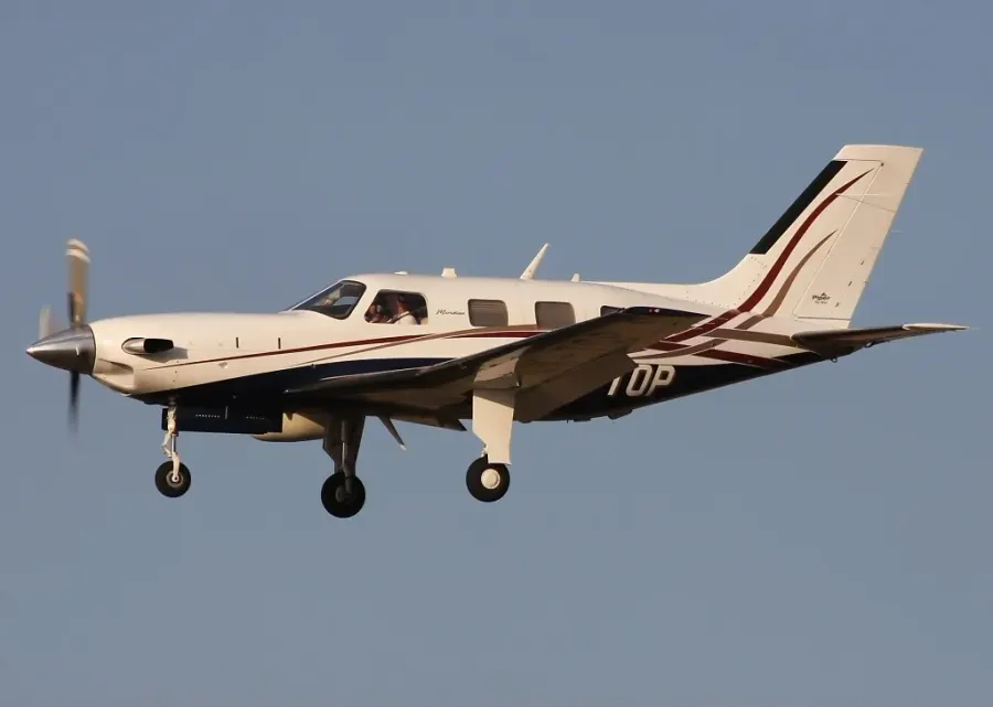 The Piper PA-46 card