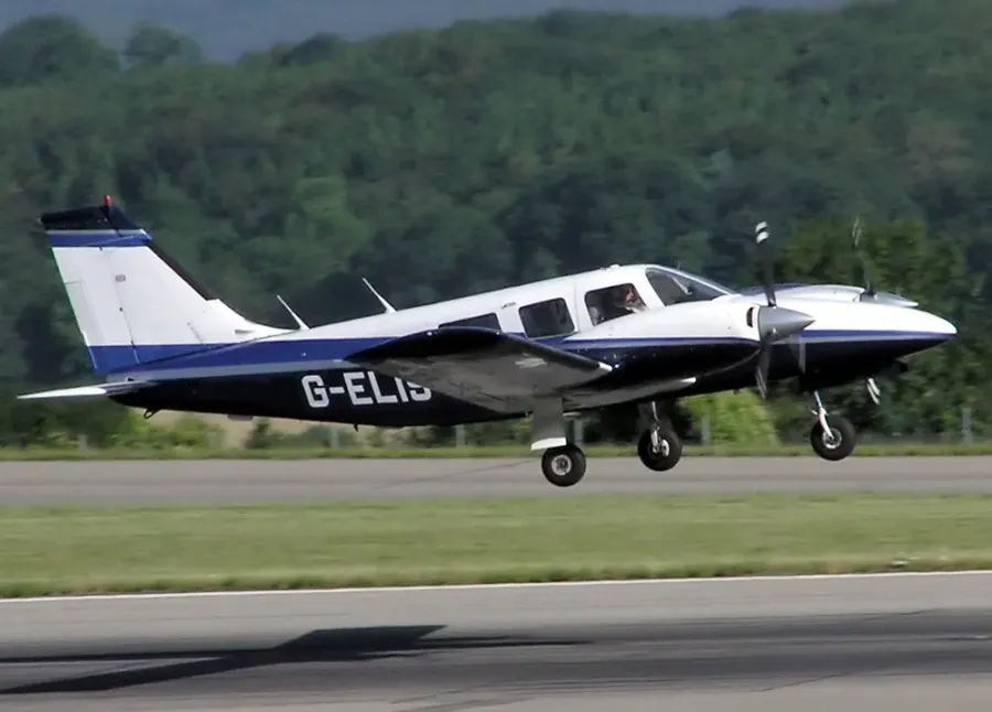 The Piper PA-34 Seneca card