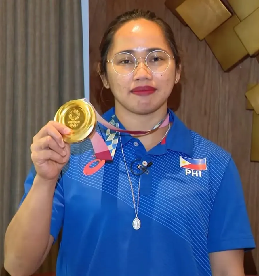 The Hidilyn Diaz card