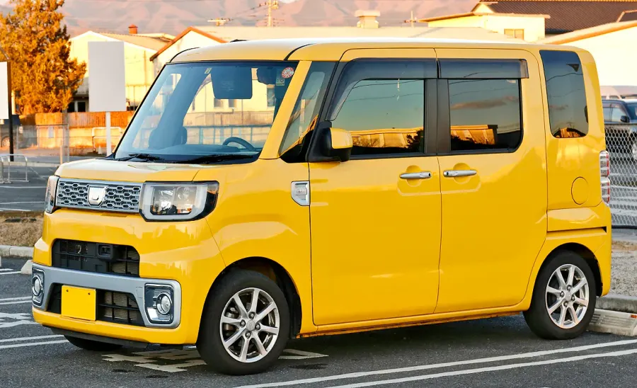 The Daihatsu Wake card