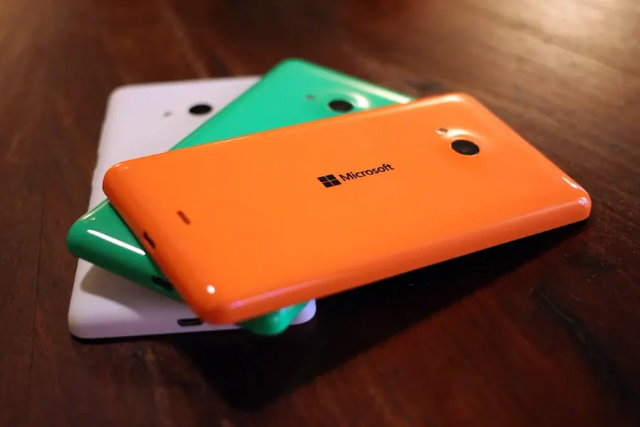 The Microsoft Lumia 535 card