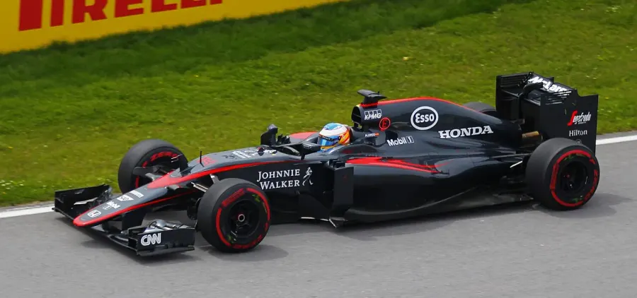 The McLaren MP4-30 card