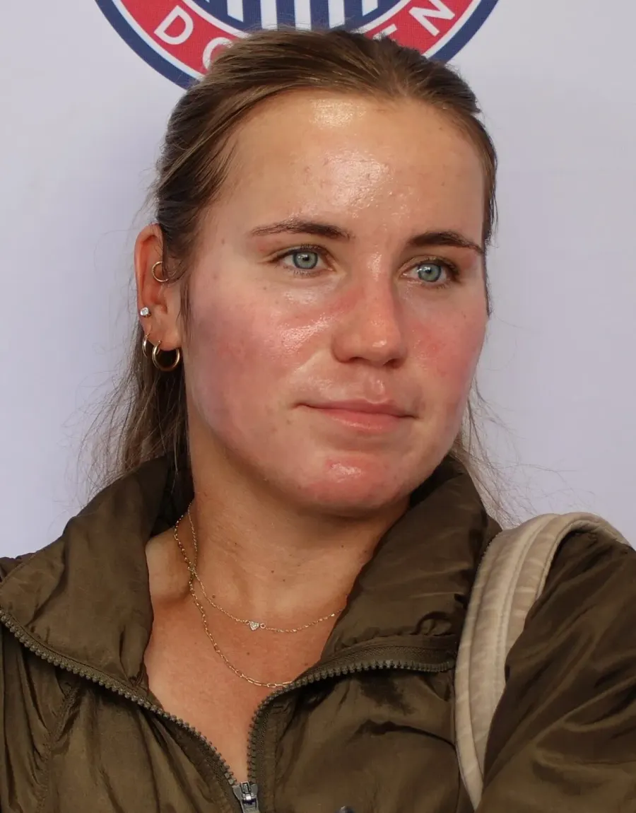 The Sofia Kenin card