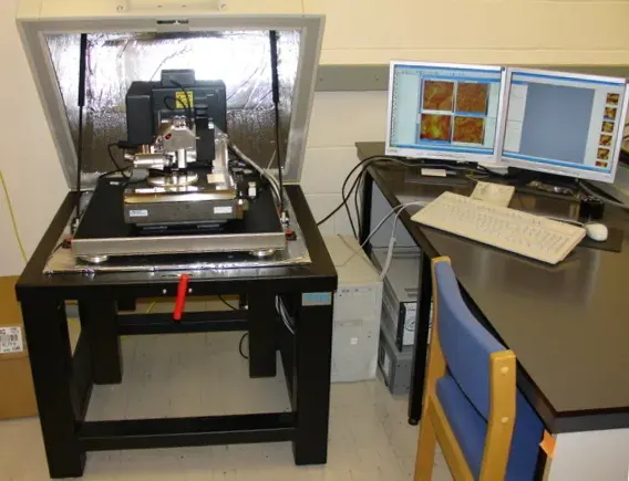 La carte Microscopie à force atomique couplée à la spectroscopie infrarouge