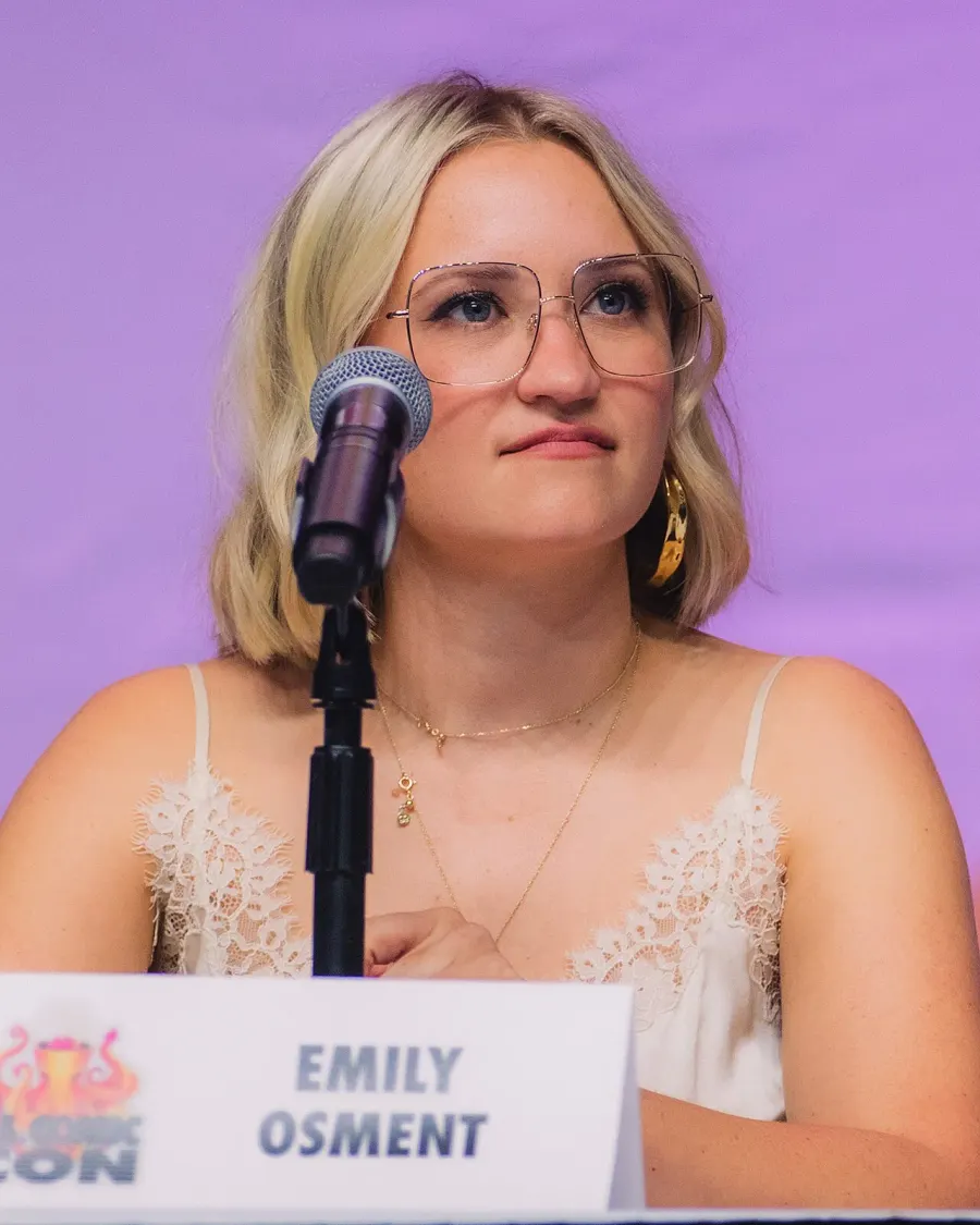 La carte Emily Osment