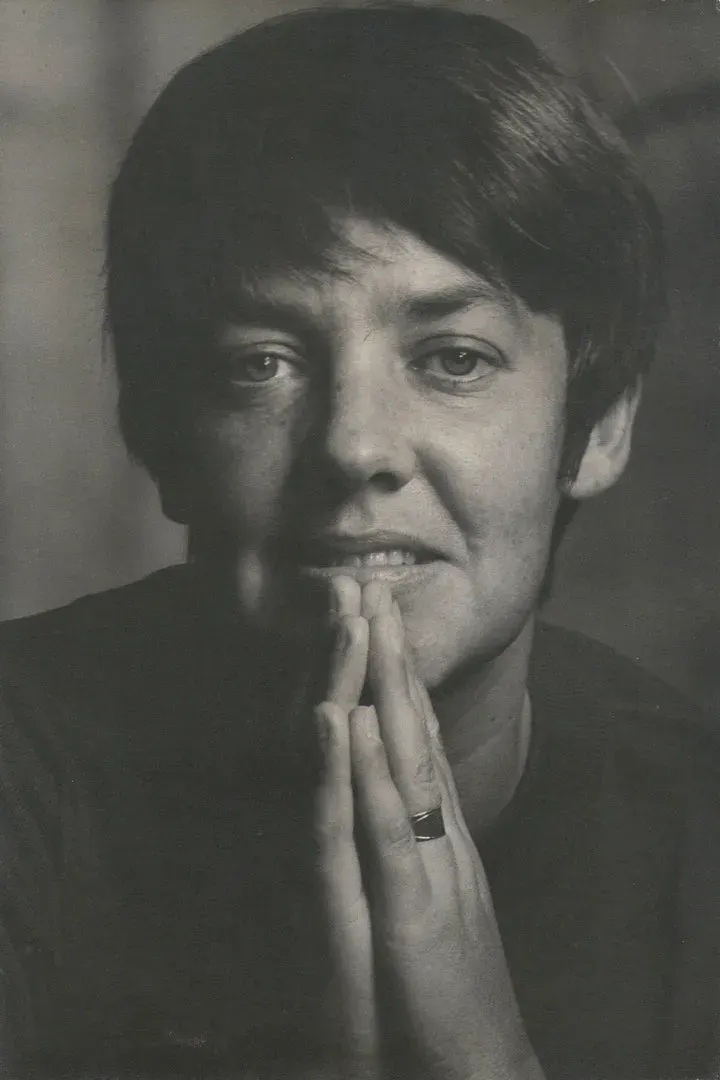 The María Elena Walsh card
