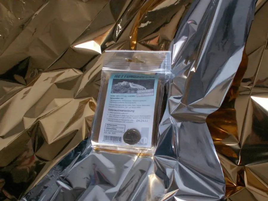 The Space blanket card