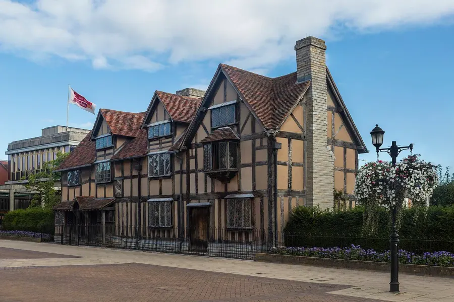 The Stratford-upon-Avon card
