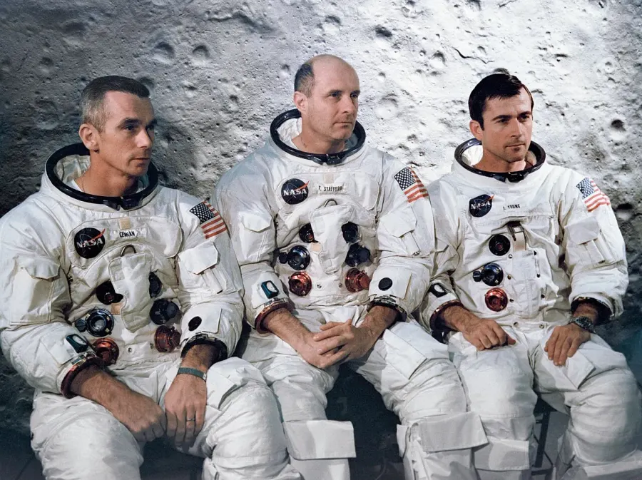 The Apollo 10 card