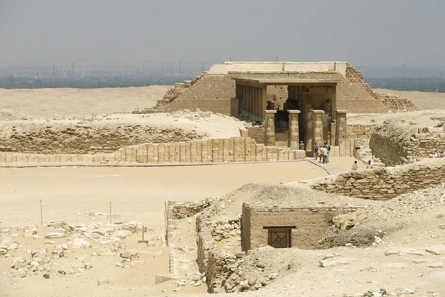 The Saqqara card