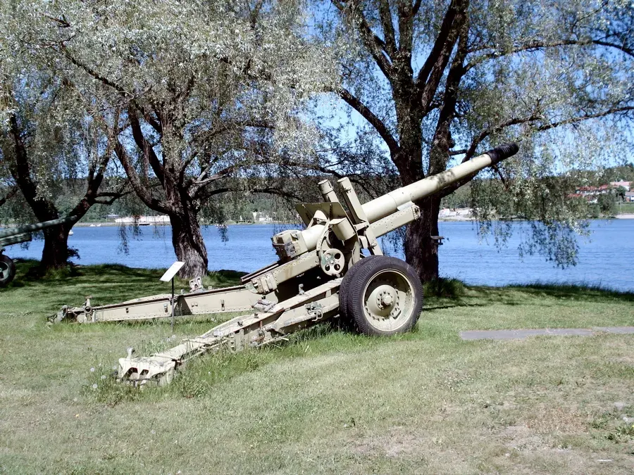 La carte Obusier-canon de 152 mm M1937