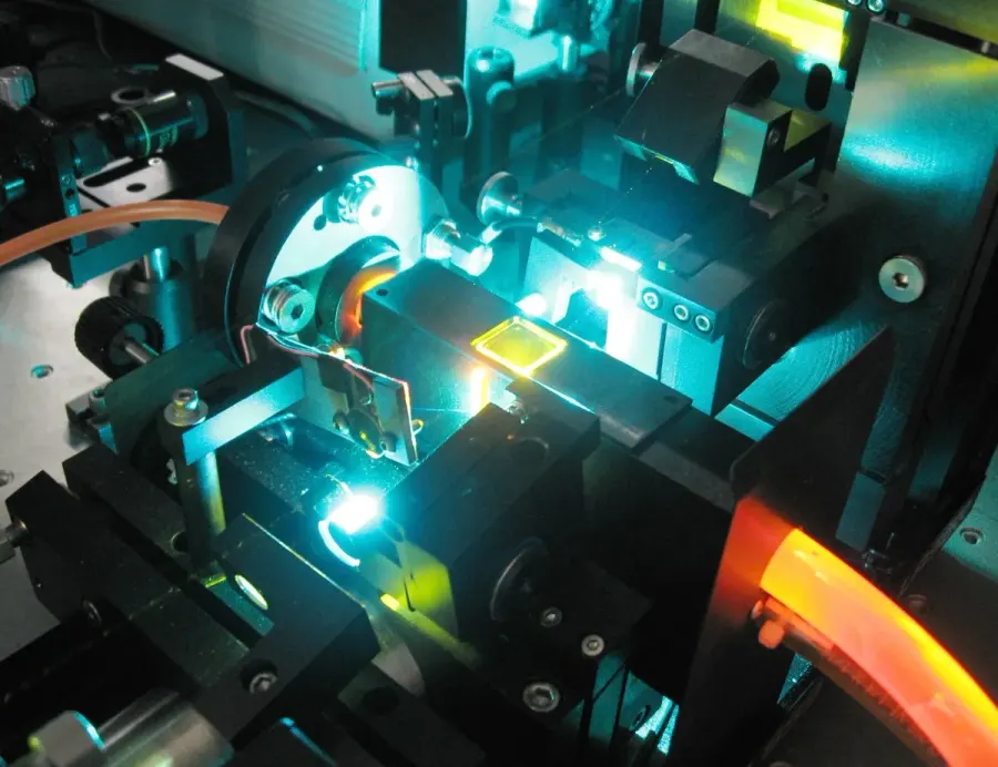 La carte Laser à colorant