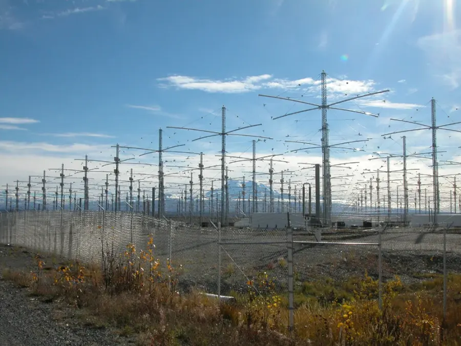 La carte High frequency active auroral research program