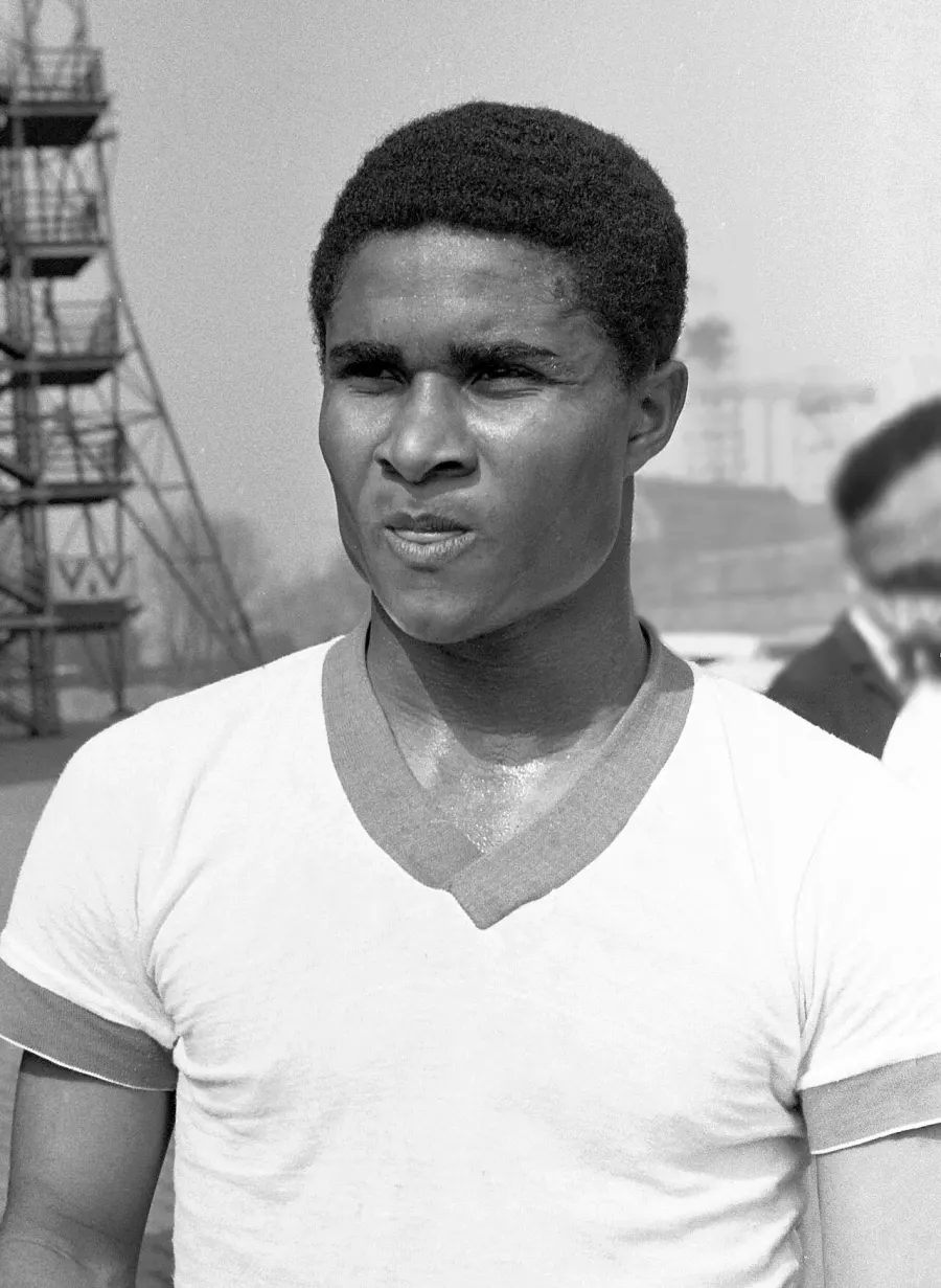 The 1965 Ballon d'Or card