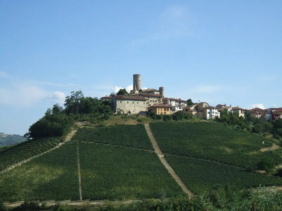 The Castiglione Falletto card