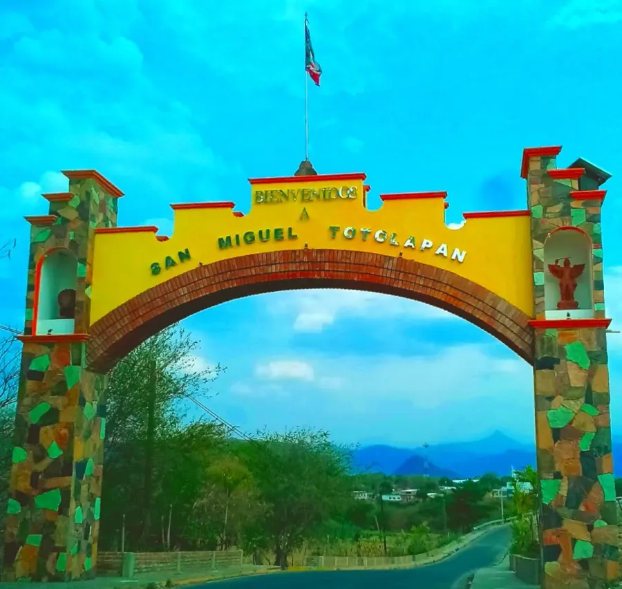 The San Miguel Totolapan card