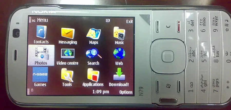 The Nokia N79 card