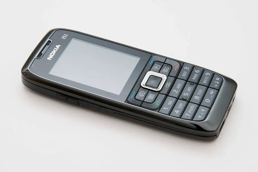 The Nokia E51 card
