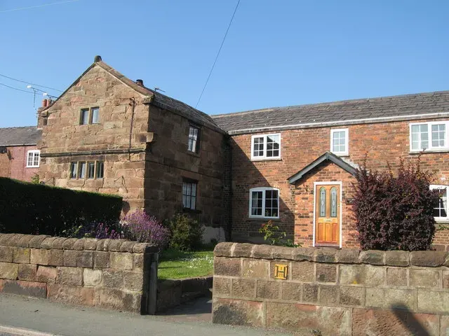 The Elton, Cheshire card