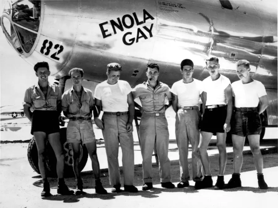 La carte Enola Gay