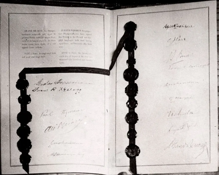 The Kellogg–Briand Pact card