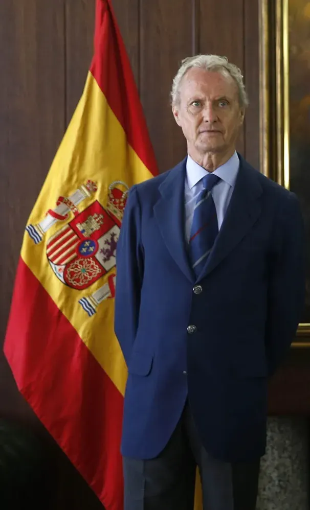 The Pedro Morenés card