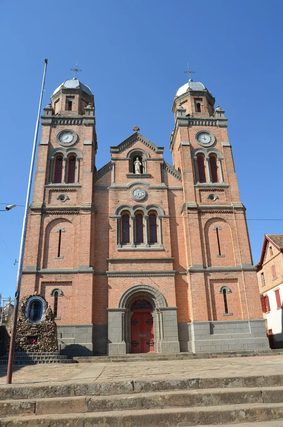 La carte Cathédrale du Saint-Nom-de-Jésus de Fianarantsoa