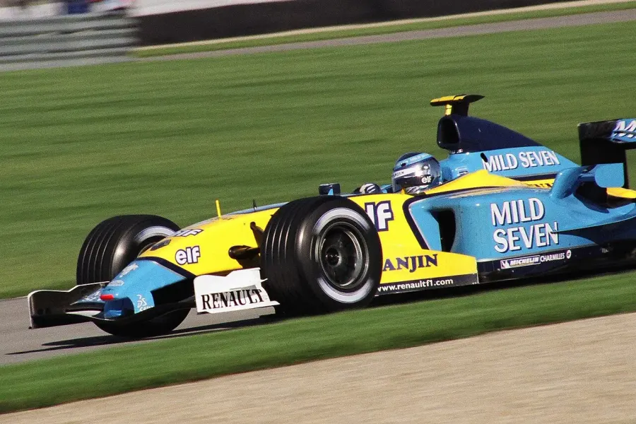 The Renault R23 card