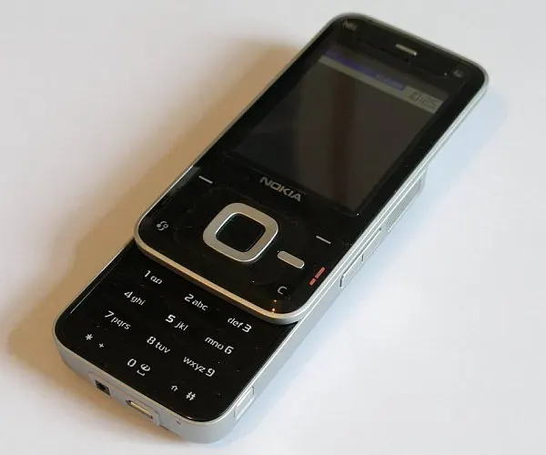 The Nokia N81 card