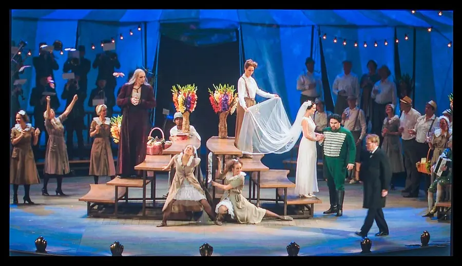 The Opera buffa card