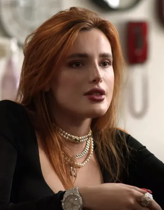 The Bella Thorne card