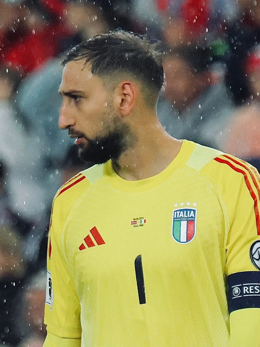 The Gianluigi Donnarumma card
