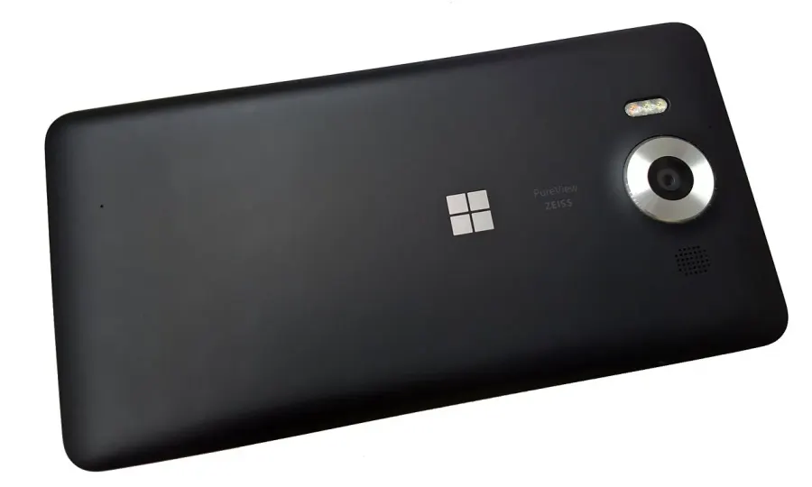 The Microsoft Lumia 950 card