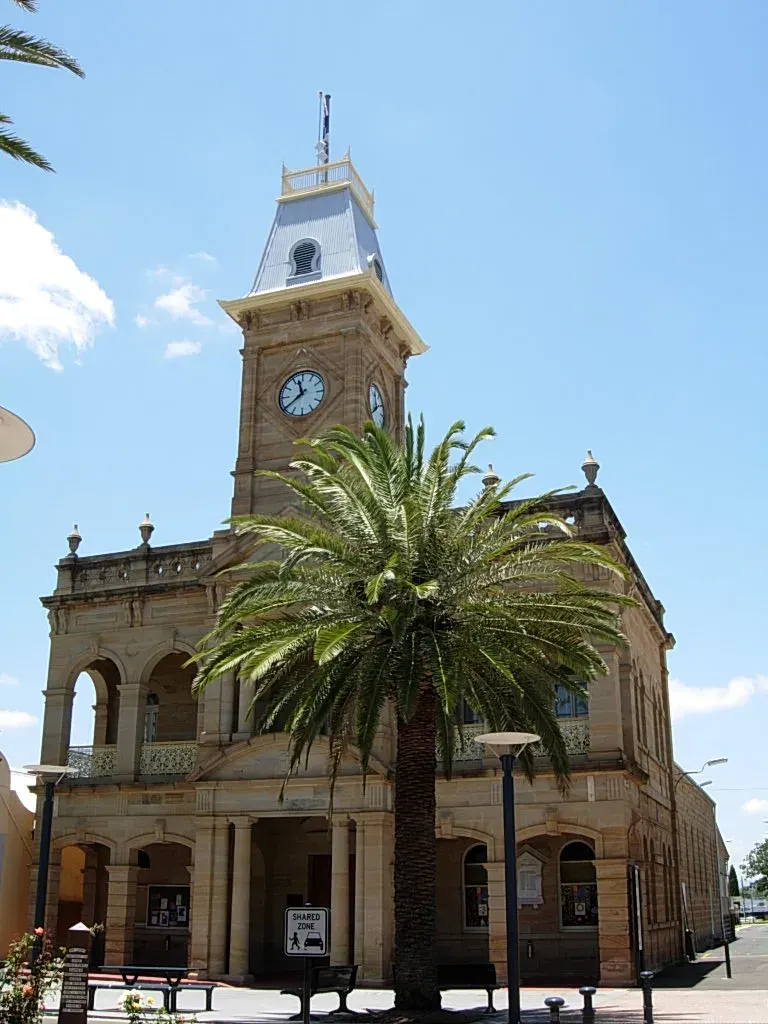 The Warwick, Queensland card