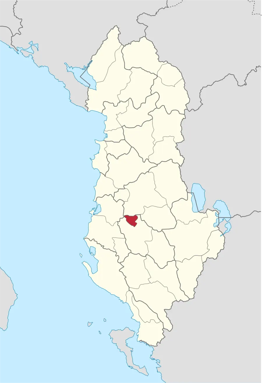 La carte District de Kuçovë