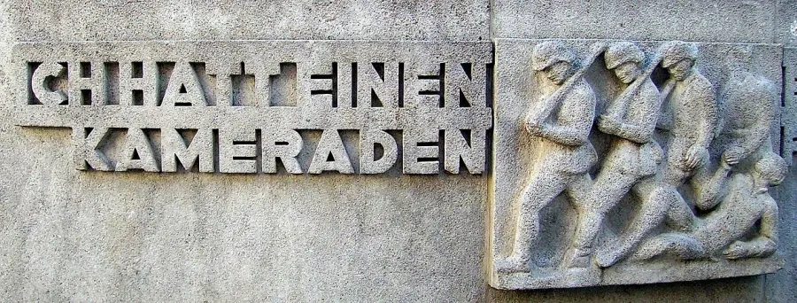 The Ich hatt' einen Kameraden card